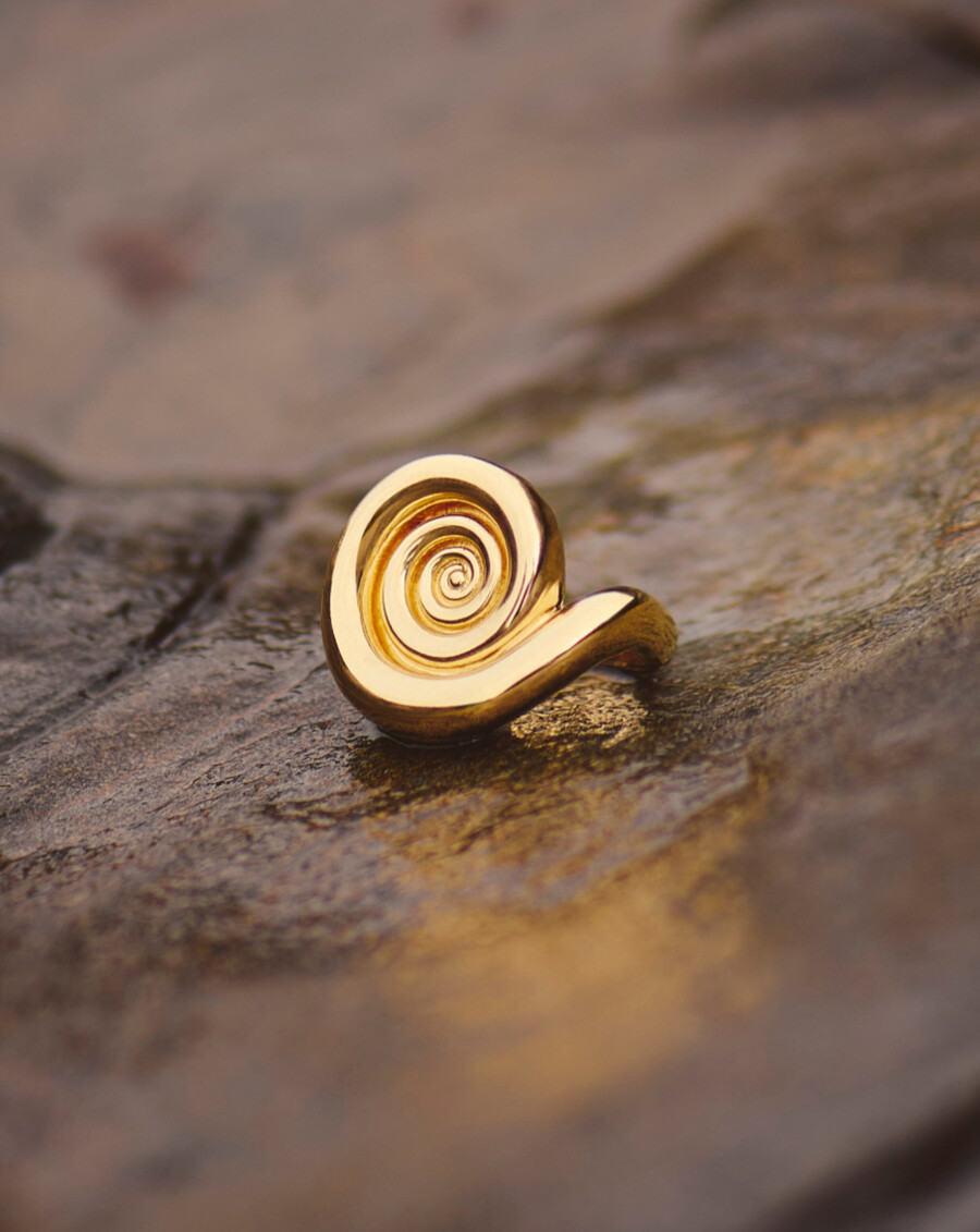 spiral statement ring - gold